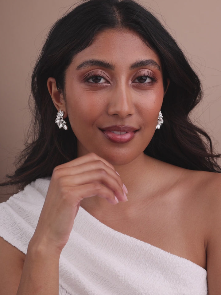 Elasisters Porter Stud Earrings