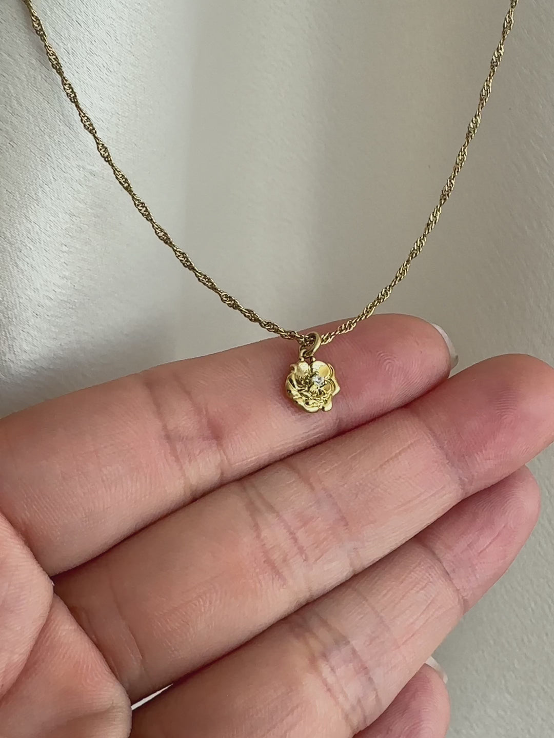 Elasisters August Poppy Birthday Flower Pendant Necklace