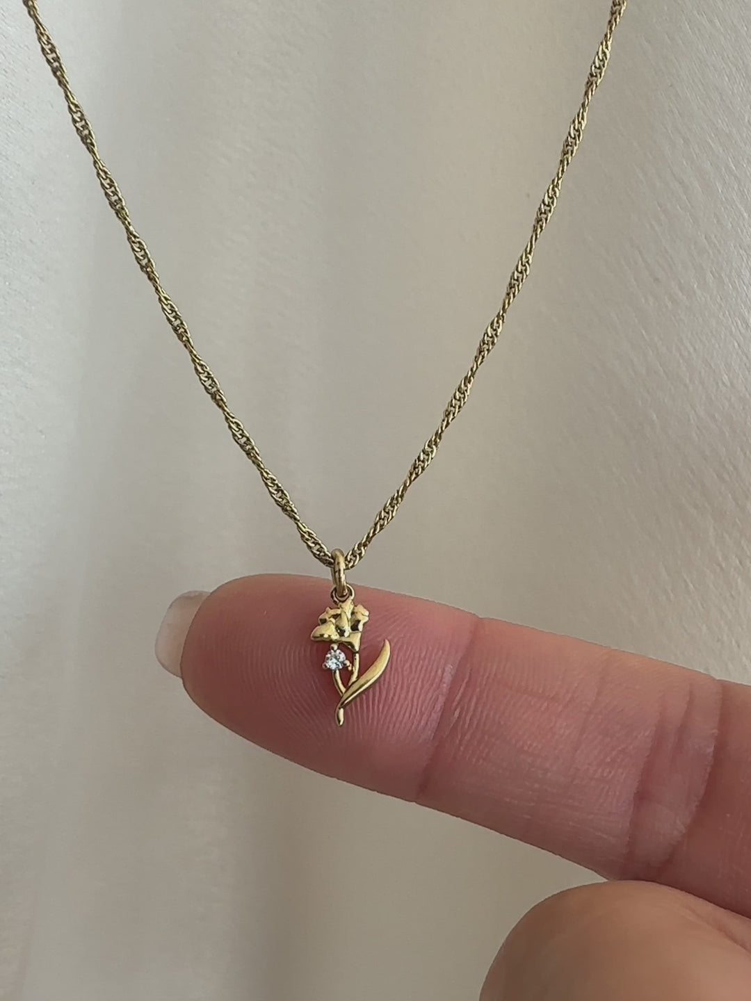 Elasisters January Carnation Birth Flower Pendant Necklace