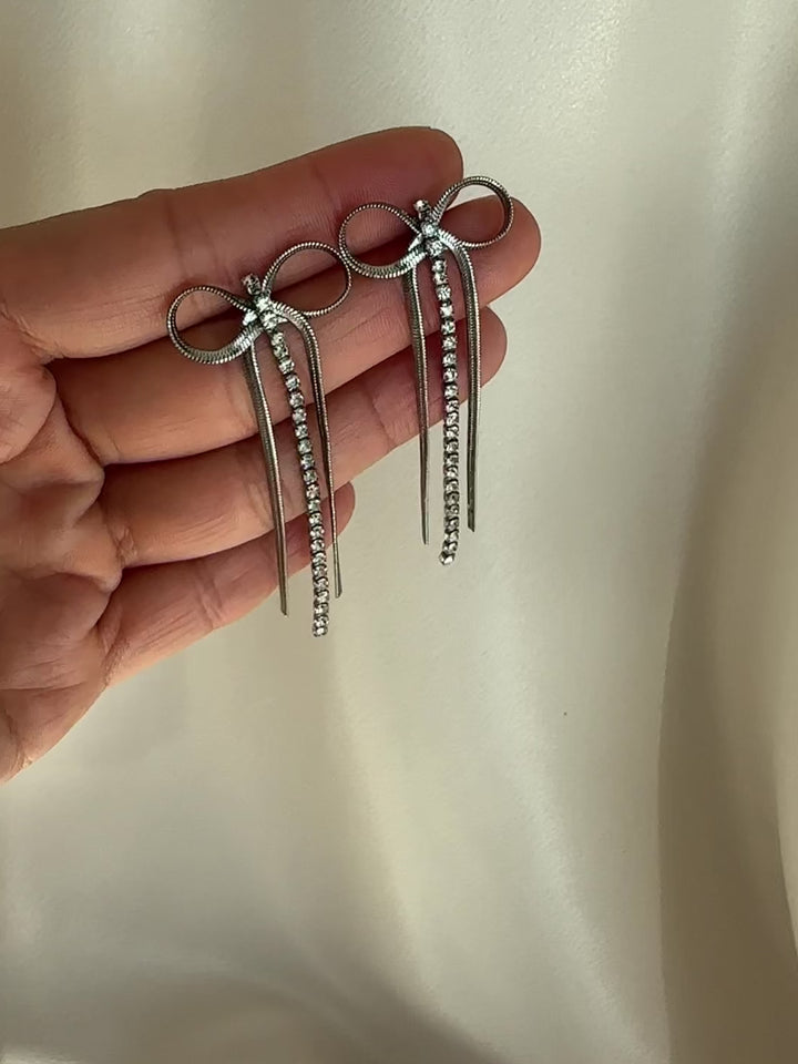 Elasisters Selene Bow Earrings