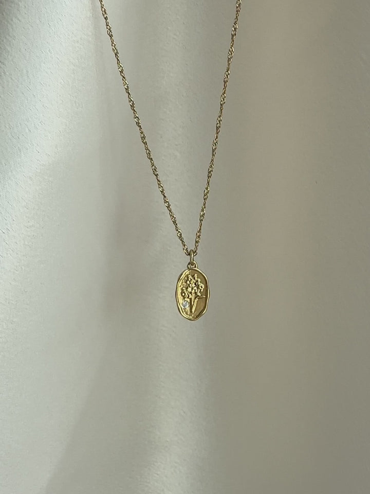 Elasisters December Narcissus Birthday Flower Pendant 