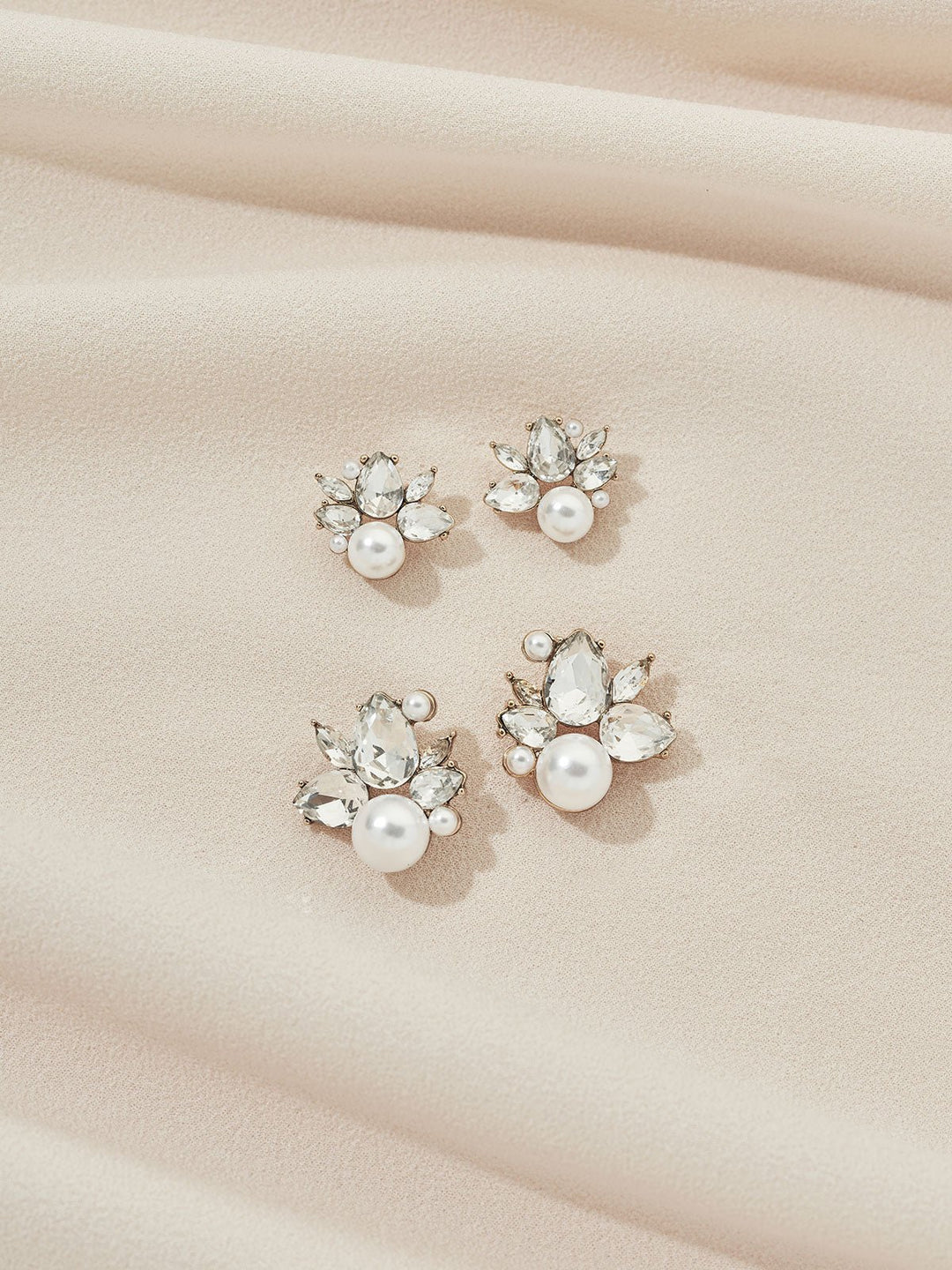 Elasisters Mini Bordeaux Studs