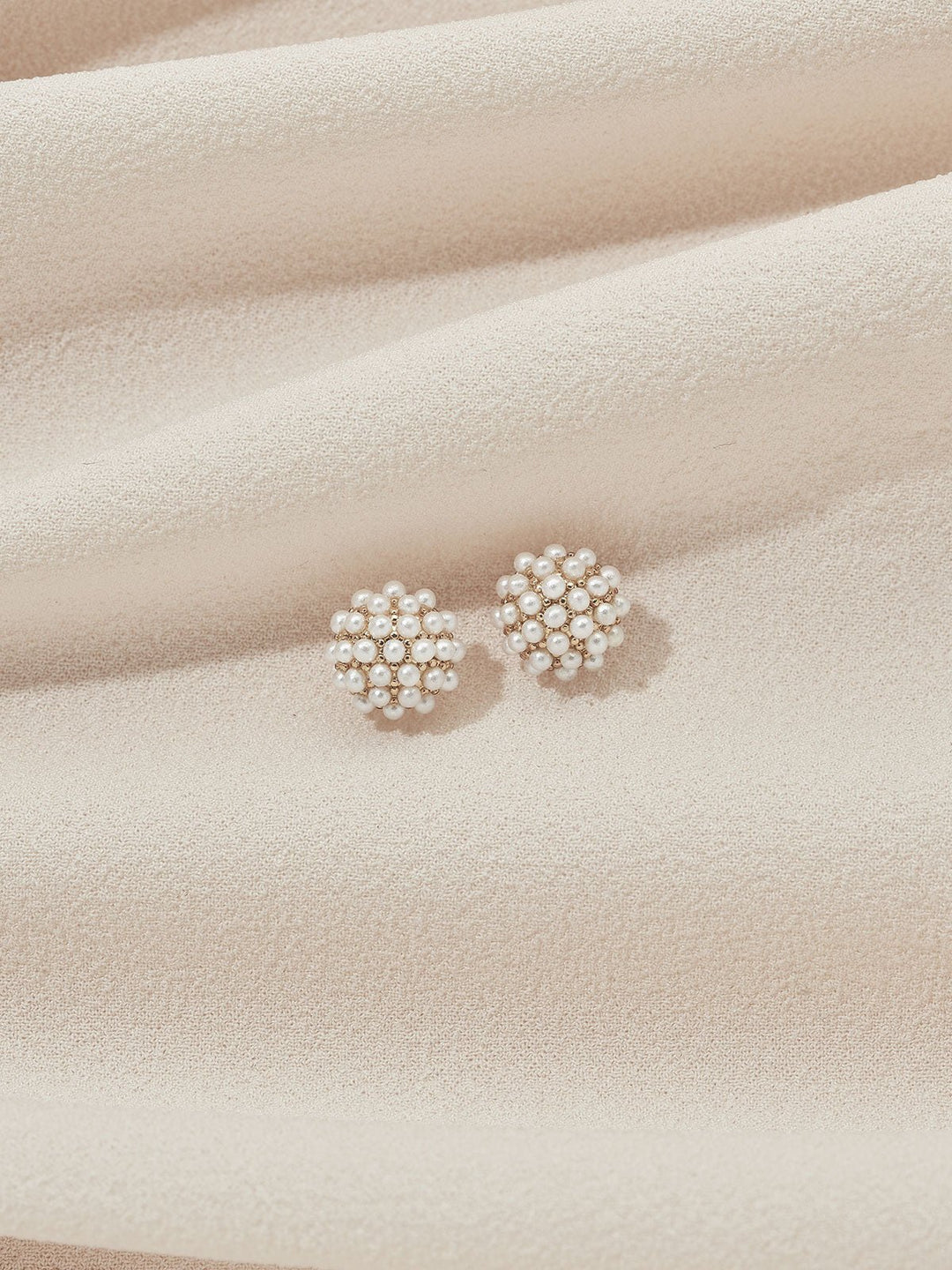 Elasisters Mini Pearl Pave Studs