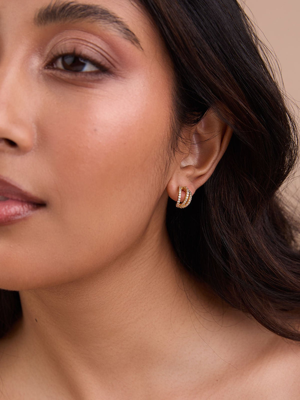 Elasisters Harper Huggie Hoop Earrings