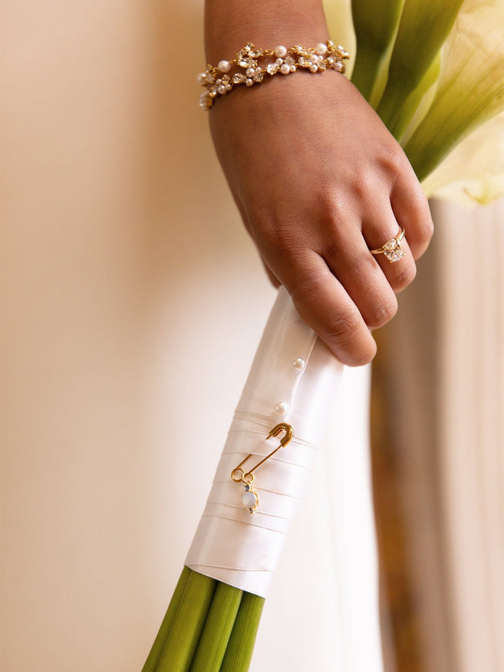 Elasisters Something Blue Wedding Pin - Oval