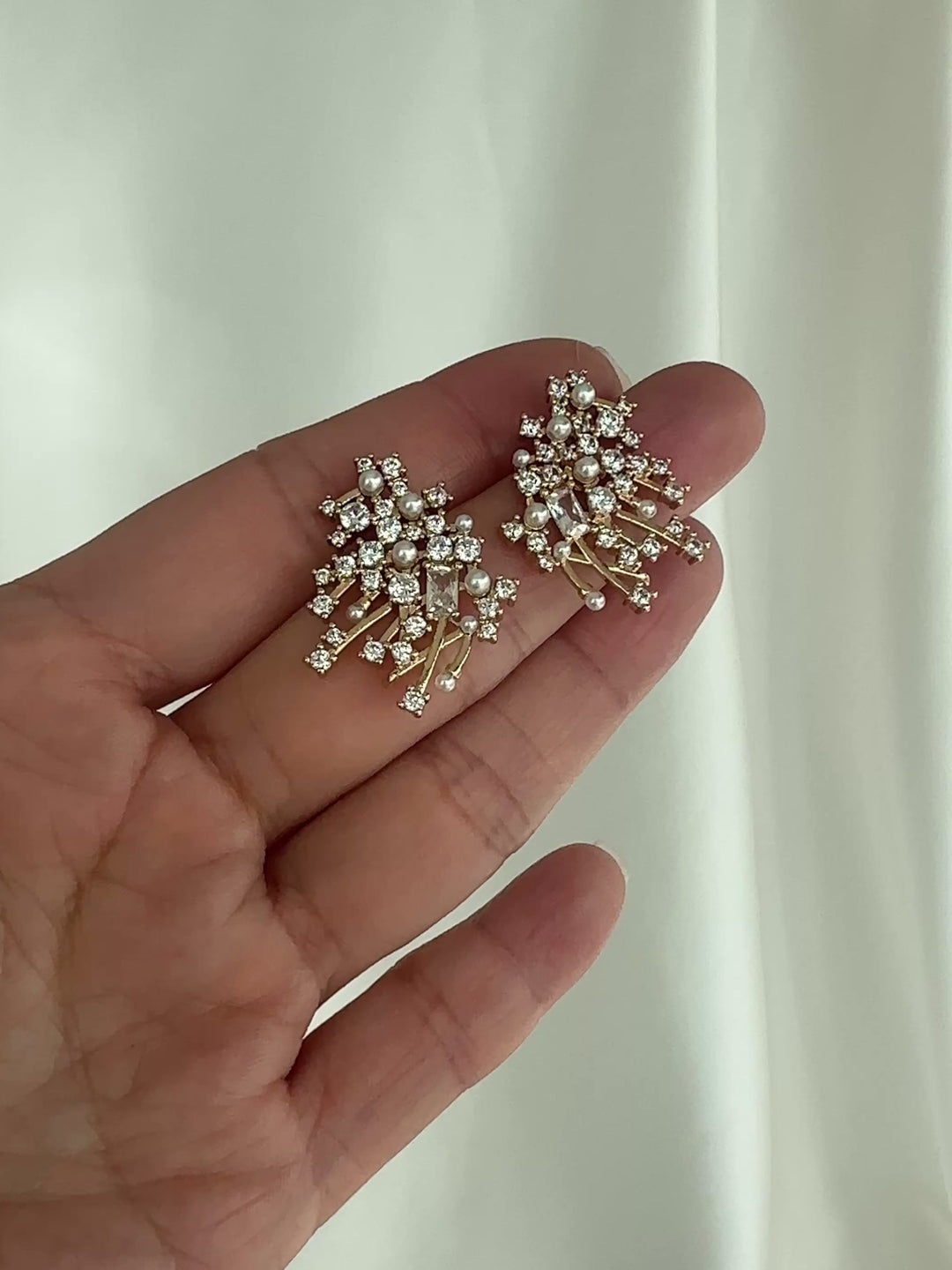 Elasisters Harlyn Earrings