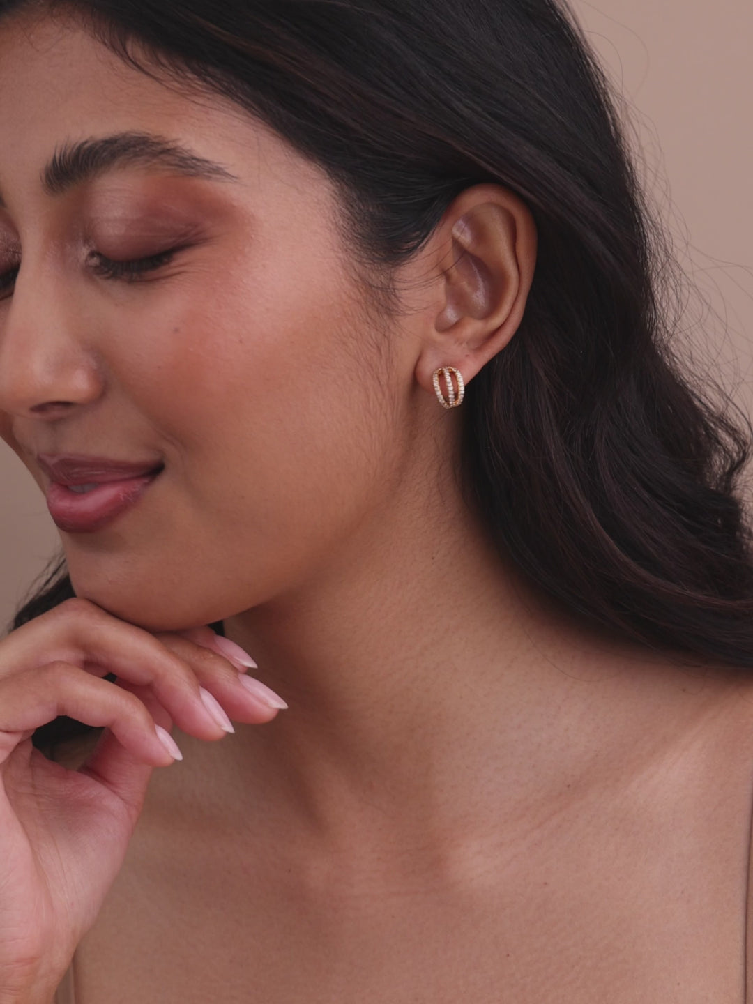 Elasisters Harper Huggie Hoop Earrings